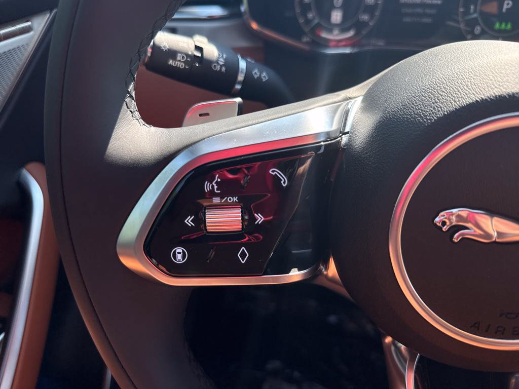 New 2026 Jaguar F-PACE R-Dynamic S AWD/4WD image 20