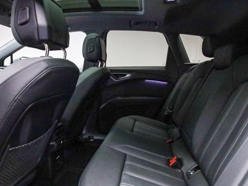 Used 2024 Audi Q4 e-tron Premium image 20