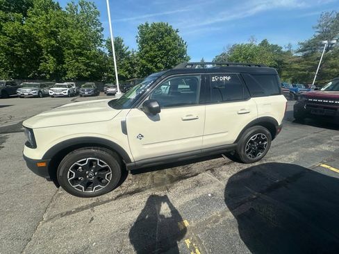 Used 2025 Ford Bronco Sport Outer Banks w/ Outer Banks Tech Package+ AWD/4WD image 8