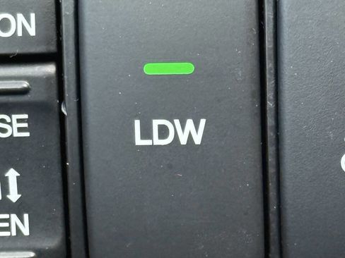 Used 2015 Honda Odyssey EX-L image 16