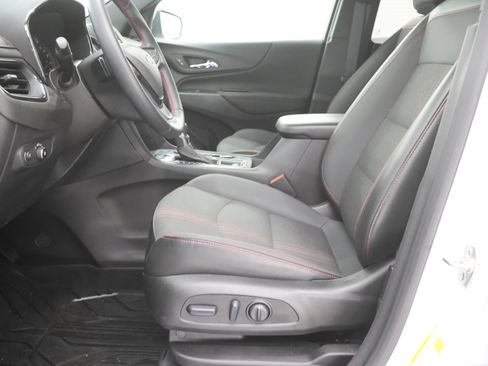 Used 2024 Chevrolet Equinox RS w/ LPO, Floor Liner Package image 8