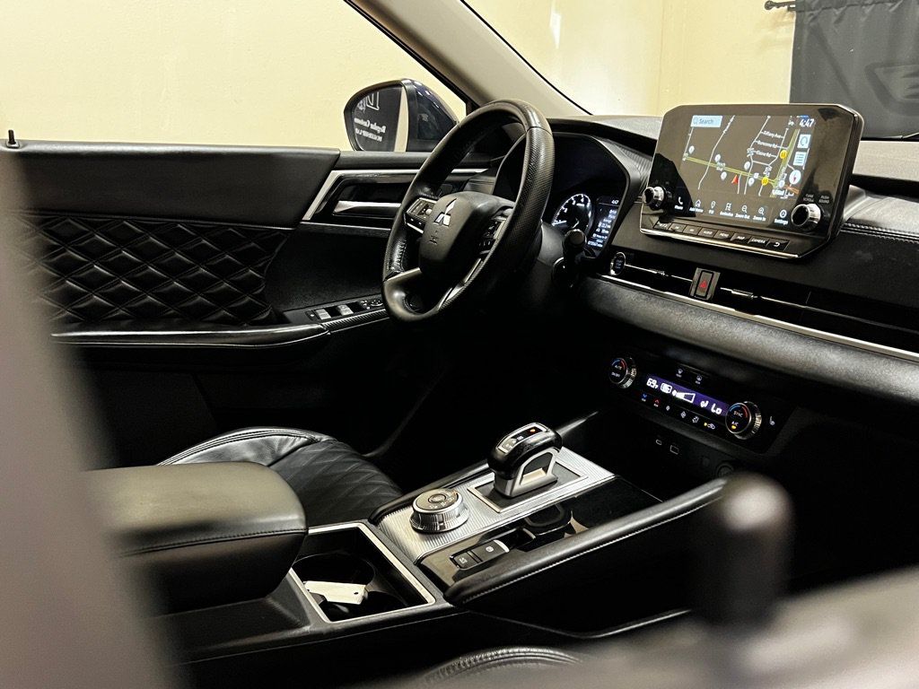 Used 2022 Mitsubishi Outlander SEL FWD image 13
