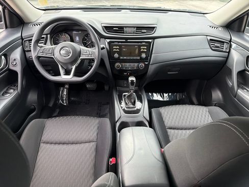 Used 2017 Nissan Rogue S FWD image 18