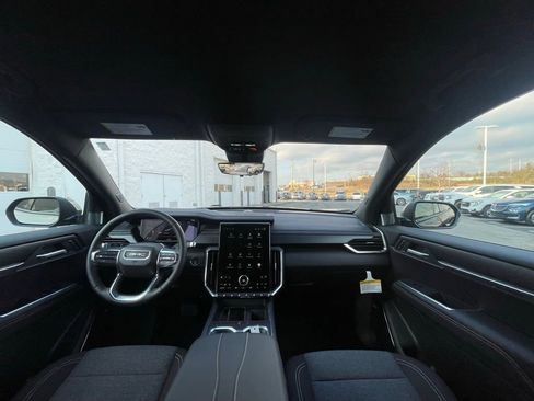 New 2026 GMC Acadia Elevation image 26