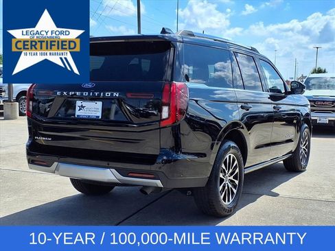 Used 2025 Ford Expedition Platinum AWD/4WD image 2