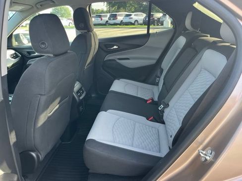 Used 2019 Chevrolet Equinox LS w/ LS Convenience Package FWD image 26