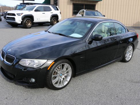 Used 2013 BMW 335i Convertible image 1