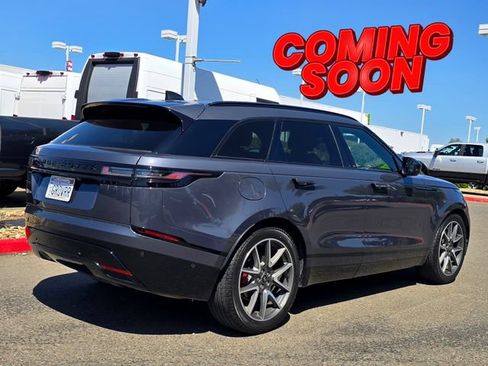 Used 2025 Land Rover Range Rover Velar Dynamic SE AWD/4WD image 3