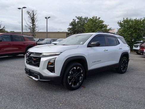 Certified 2025 Chevrolet Equinox RS w/ Safety and Technology Package AWD/4WD image 7