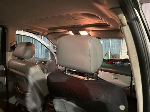 Used 2000 Mercedes-Benz ML 320 4MATIC image 32