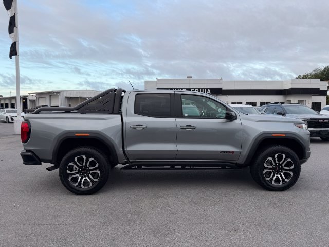 Used 2025 GMC Canyon AT4 w/ Nightfall Edition AWD/4WD image 4
