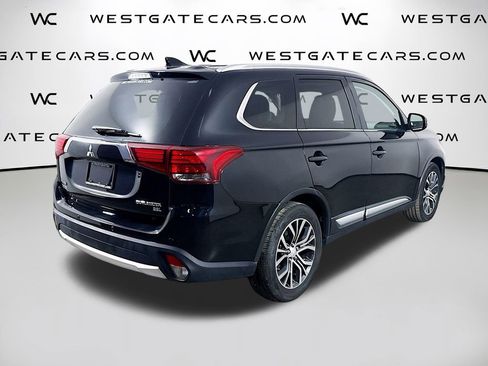 Used 2017 Mitsubishi Outlander SE image 8