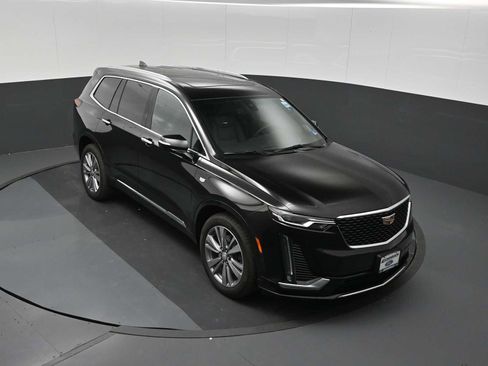 Used 2024 Cadillac XT6 Premium Luxury w/ Technology Package AWD/4WD image 43