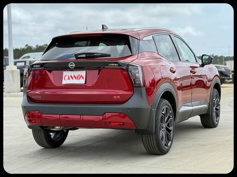 New 2026 Nissan Kicks SR FWD image 18
