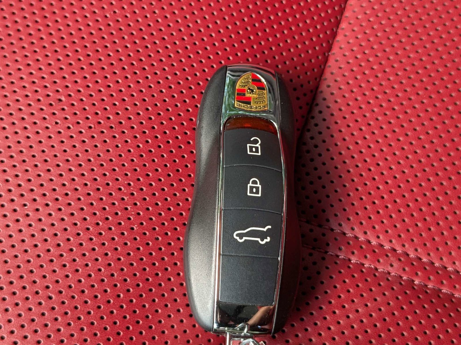 Used 2023 Porsche Macan AWD/4WD image 29