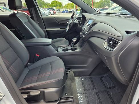 Certified 2024 Chevrolet Equinox RS w/ LPO, Floor Liner Package AWD/4WD image 15