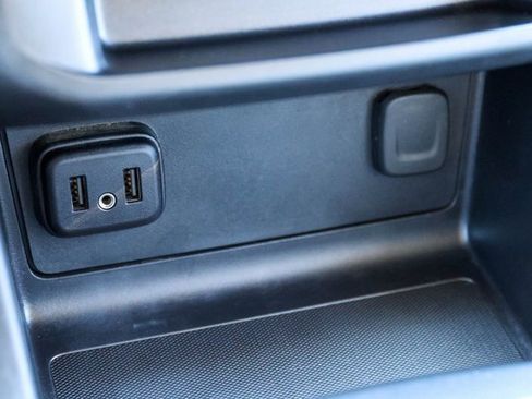 Used 2021 Chevrolet Colorado W/T image 20