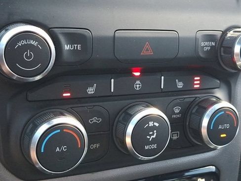 Used 2019 RAM 1500 Big Horn AWD/4WD image 28
