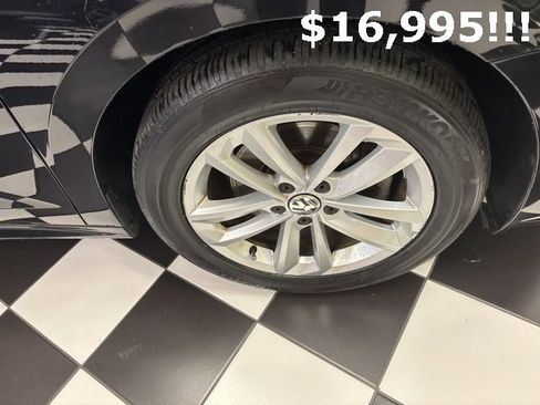 Certified 2020 Volkswagen Passat 2.0T S image 6