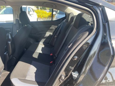 Used 2025 Nissan Versa SV FWD image 35