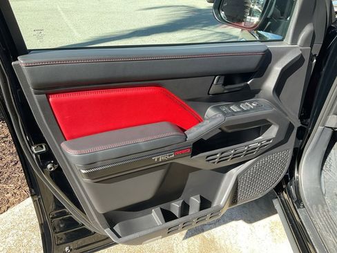 Used 2025 Toyota Tacoma TRD Pro image 11