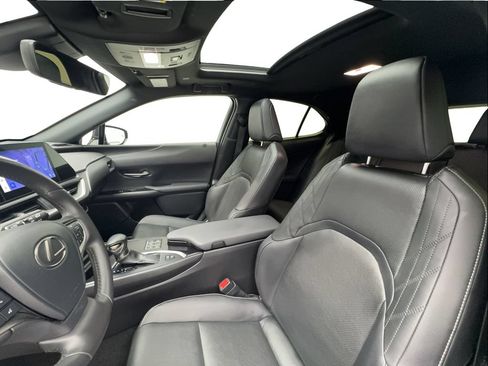 Used 2023 Lexus UX 250h FWD w/ Premium Package image 19