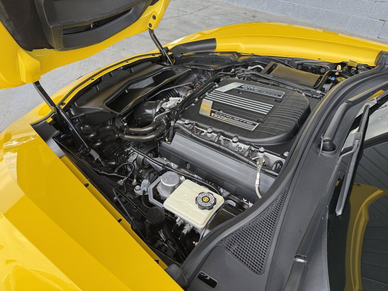 Used 2015 Chevrolet Corvette Z06 w/ Z07 Performance Package w/ Z07 Performance Package RWD image 51