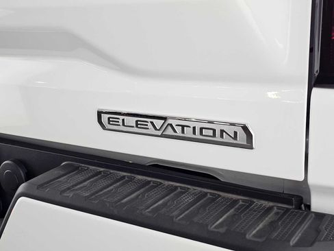Used 2025 GMC Sierra 1500 Elevation w/ Preferred Package AWD/4WD image 14
