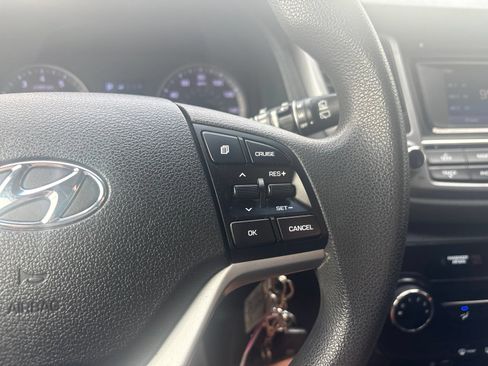 Used 2017 Hyundai Tucson SE FWD image 28