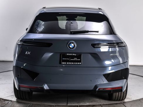 Used 2025 BMW iX xDrive50 AWD/4WD image 5