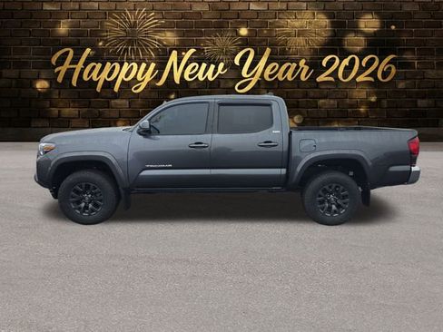 Used 2021 Toyota Tacoma SR5 image 4