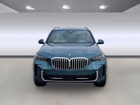 Used 2026 BMW X5 xDrive40i w/ Executive Package AWD/4WD image 4