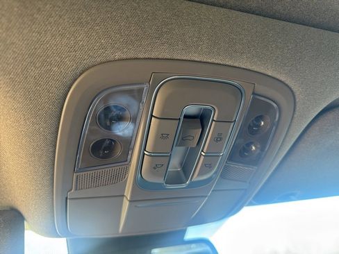 Used 2020 Hyundai Santa Fe SEL w/ Convenience + Premium Package image 24