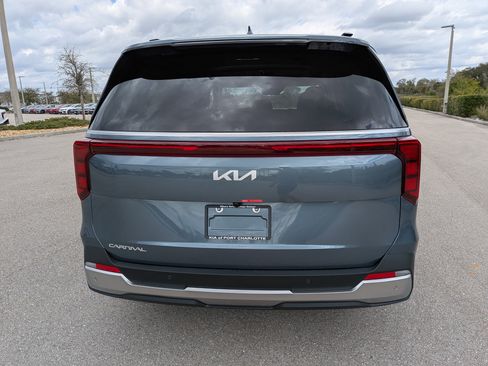 New 2026 Kia Carnival SX image 6