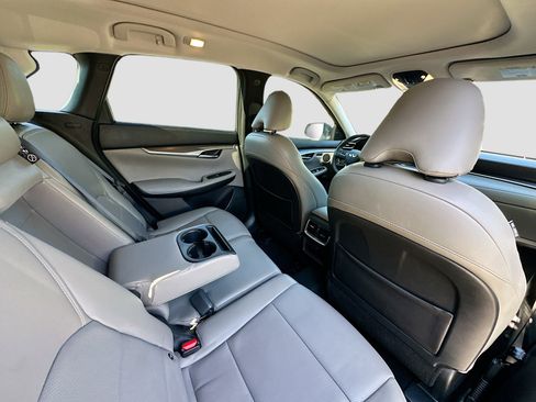 Used 2023 INFINITI QX50 Luxe image 30