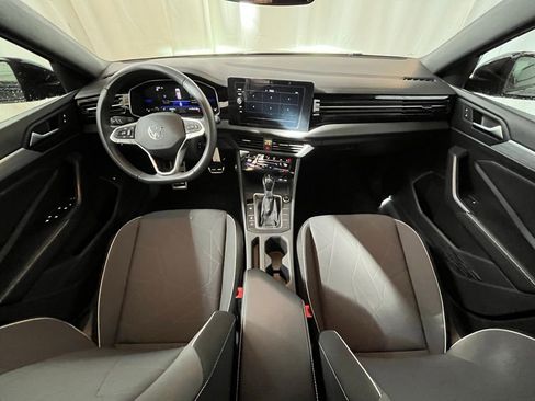 Certified 2025 Volkswagen Jetta Sport image 14