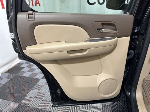 Used 2013 Chevrolet Tahoe LT image 19