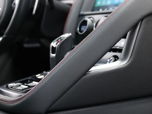 Used 2021 Jaguar F-TYPE R AWD/4WD image 78