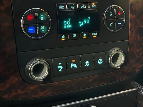 Used 2007 GMC Yukon Denali image 22