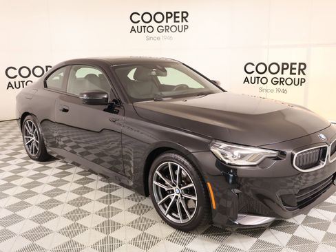 Used 2025 BMW 230i Coupe RWD image 1