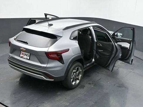 New 2026 Chevrolet Trax LT w/ Driver Confidence Package FWD image 62