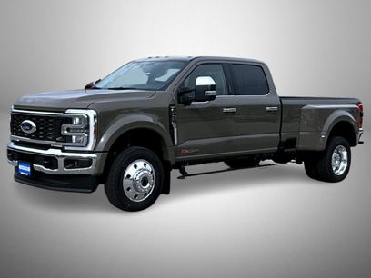 New 2026 Ford F450 Lariat w/ Lariat Ultimate Package