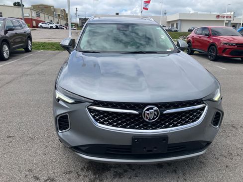 Used 2023 Buick Envision Avenir FWD image 2