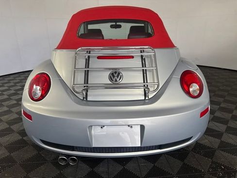 Used 2009 Volkswagen Beetle Blush FWD image 19