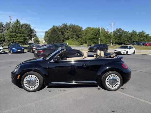 Used 2013 Volkswagen Beetle 2.5 FWD image 12