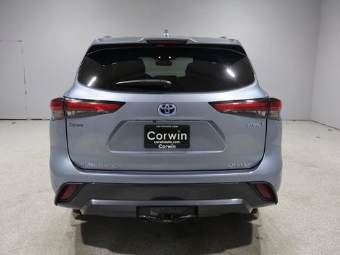 Used 2023 Toyota Highlander Limited AWD/4WD image 3