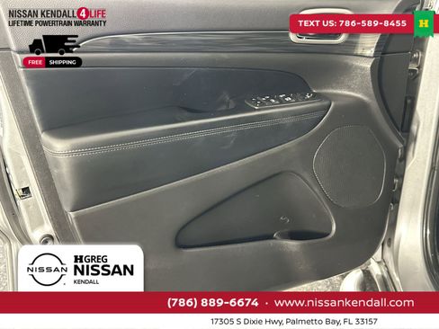 Used 2020 Jeep Grand Cherokee Laredo w/ Laredo X Package image 33