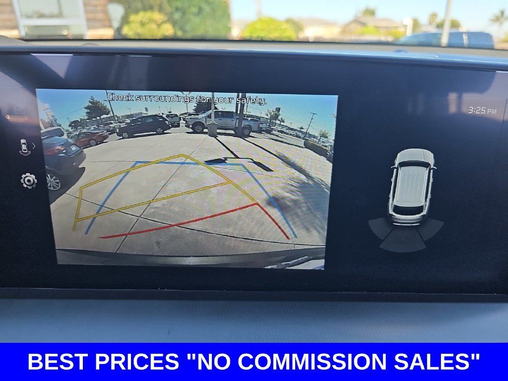 Used 2025 Kia Telluride S FWD image 25