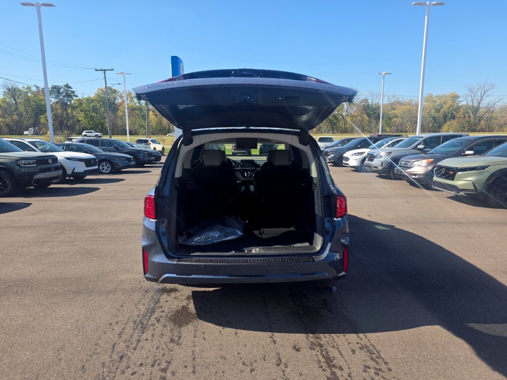 New 2027 Honda Odyssey Elite image 16