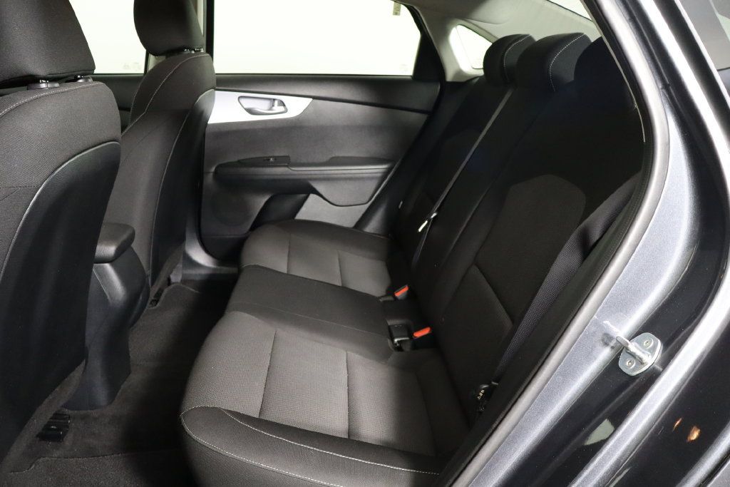 Used 2024 Kia Forte LXS w/ LXS Technology Package FWD image 16